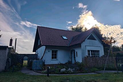 Modernisiertes Einfamilienhaus mit Solarstrom und großem Garten - Storkow (Mark)
