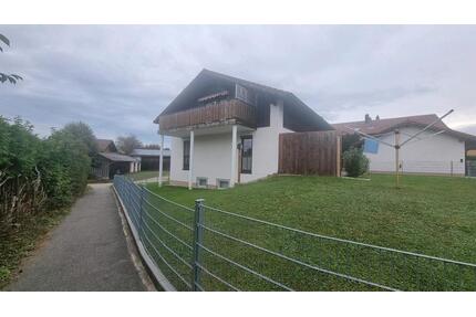 Mietwohnung 3-Zimmer - 750,00&nbsp;EUR Kaltmiete, ca.&nbsp; 100,00&nbsp;m&sup2; in Egglham (PLZ: 84385)