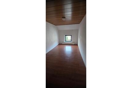 Ab 1. Februar wohnungs frei - 645,00&nbsp;EUR Kaltmiete, ca.&nbsp; 65,00&nbsp;m&sup2; in Gelsenkirchen (PLZ: 45886) Ückendorf