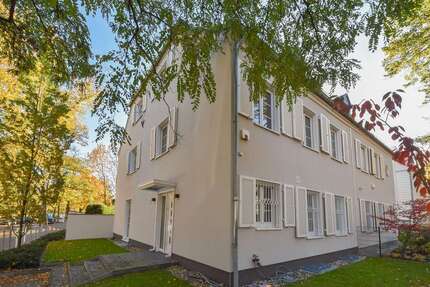 Haus zum Mieten in Berlin 5.150,00 € 245 m²
