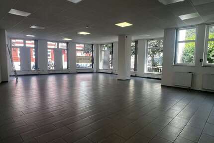 Einzelhandel in Kempten (Allgäu) 2.380,00 € 106 m²