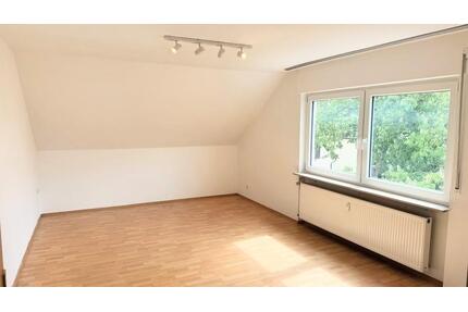 Helle 2-Zimmer Dachgeschosswohnung in Mühlacker-Lienzingen