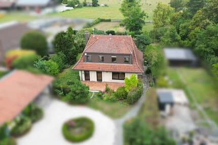 Haus zum Kaufen in Stadtallendorf Schweinsberg 289.000,00 € 140 m² - Stadtallendorf / Schweinsberg