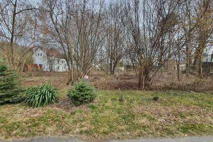 Grundstück zu verkaufen in Oberlungwitz 110.000,00 € 1815 m²