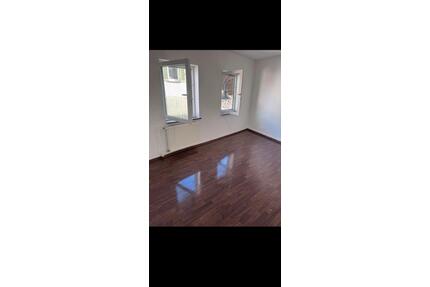 Hessigheim 5 ZKB - 1.550,00&nbsp;EUR Kaltmiete, ca.&nbsp; 130,00&nbsp;m&sup2; in Hessigheim (PLZ: 74394)