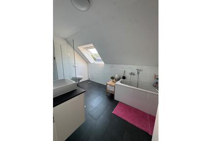 Charmante Dachgeschosswohnung - 269.000,00&nbsp;EUR Kaufpreis, ca.&nbsp; 92,00&nbsp;m&sup2; in Bochum (PLZ: 44894) Werne