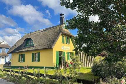 Reethaus in TOP Lage bis 6 Personen mit Kamin Waschmaschine ca 150 m zur Ostsee komplett eingerichtet - Glowe