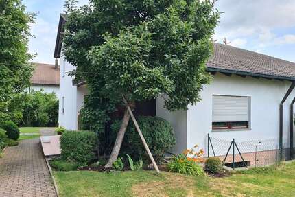 Haus zum Kaufen in Wettstetten 495.000,00 € 135 m²