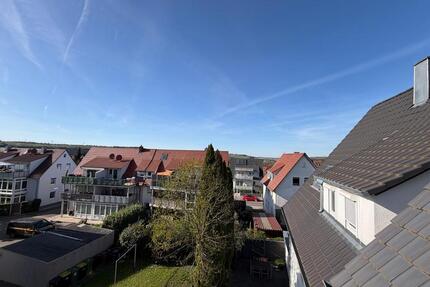 Vermiete 2 12 Zimmer DG Whg in Besigheim