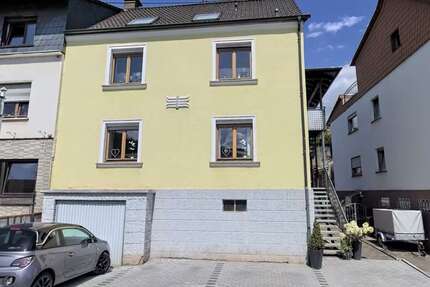 Haus zum Kaufen in Völklingen 299.000,00 € 170 m²