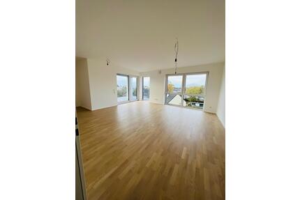 Helle und hochwertige Neubauwohnung mit großem Balkon - Kerpen Buir