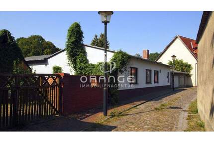 ***Freistehendes Haus - Bungalow-Stil*** - Goldberg