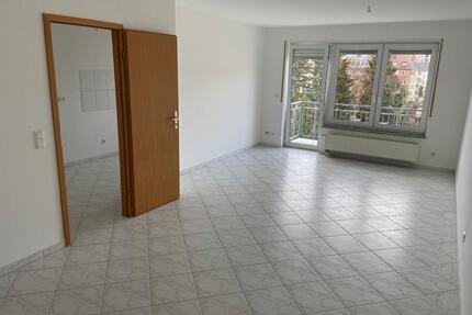 Attraktive 4-Zimmer-Wohnung mit Balkon & eigenem Kellerabteil - Mannheim Neckarstadt-Ost