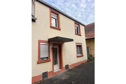 Wohnung zu vermieten - 1.000,00&nbsp;EUR Kaltmiete, ca.&nbsp; 64,00&nbsp;m&sup2; in Groß-Rohrheim (PLZ: 68649)