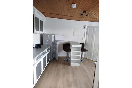 Möbelierte Dachgeschosswohnung - 495,00&nbsp;EUR Kaltmiete, ca.&nbsp; 37,50&nbsp;m&sup2; in Halle (Saale) (PLZ: 06116) Büschdorf