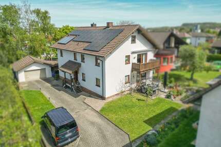 Haus zum Kaufen in Weidhausen bei Coburg 428.000,00 € 241 m²