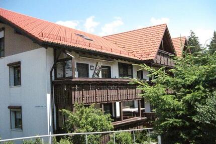 Charmante 40 m² Wohnung teilmöbliert in Schonach für Einzelperson - Schonach Im Schwarzwald