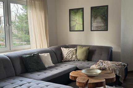 Renovierte 2-Zimmer-Wohnung mit Balkon, Einbauküche + Stellplatz - Bad Oeynhausen