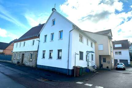 Haus zum Kaufen in Sinsheim 149.000,00 € 135.12 m²