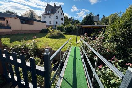 Geräumiges Einfamilienhaus Teilsaniert von Privat - Oberlungwitz