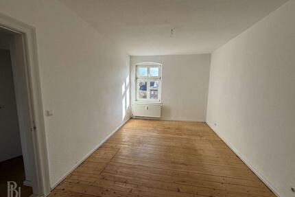 2-Zimmer, Einbauküche, Bad mit Fenster im beschaulichen Wittenberge
