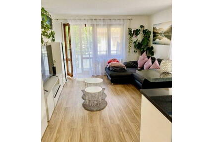 Wohnen im idyllischen Remstal: Helle 2-Zimmer-Wohnung mit Balkon - Kernen (Rommelshausen)