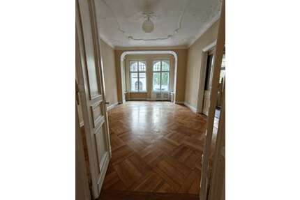 Wohnung zum Mieten in Berlin-Charlottenburg 3.100,00 € 216 m²