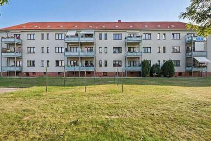 Haus zum Kaufen in Magdeburg 1.600.000,00 € 1186 m²