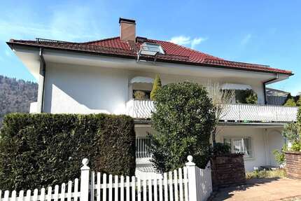 Wohnung zum Mieten in Bad Herrenalb 1.200,00 € 126.12 m²