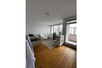 Großes möbeliertes WG Zimmer in 3 WG - München Thalkirchen-Obersendling-Forstenried-Fürstenried-S