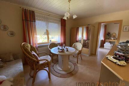 Wohnqualität mit Charme - Gepflegtes Zweifamilienhaus in Treuchtlingen