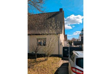 Doppelhaus zu vermieten - 650,00&nbsp;EUR Kaltmiete, ca.&nbsp; 90,00&nbsp;m&sup2; in Egeln (PLZ: 39435)