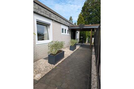 Toller Bungalow: Privatsphäre, flexible Nutzung und ruhig gelegen - Krefeld Benrad