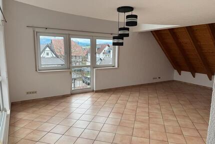 5 Zi. Maisonette-Wohnung - 1.400,00&nbsp;EUR Kaltmiete, ca.&nbsp; 155,80&nbsp;m&sup2; in Gaggenau (PLZ: 76571)