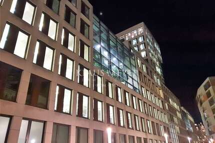 Büro in Hamburg 12.163,50 € 477 m²
