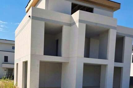 Haus zum Kaufen in Ludwigsfelde 579.000,00 € 240 m²