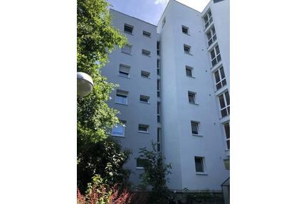 Ein tolles Wohngefühl: geräumige 3,5-Zimmer-Wohnung mit Balkon - Biberach an der Riß