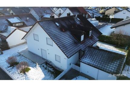 Doppelhaushälfte mit Garten in ruhiger Lage – Baar-Ebenhausen