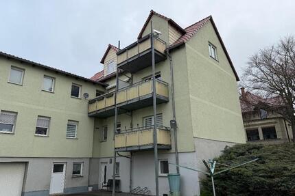 2 Zimmerwohnung mit Balkon - 595,00&nbsp;EUR Kaltmiete, ca.&nbsp; 70,00&nbsp;m&sup2; in Borna (PLZ: 04552)