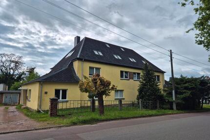 2 Raumwohnung Erdgeschoss - 550,00&nbsp;EUR Kaltmiete, ca.&nbsp; 62,00&nbsp;m&sup2; in Südliches Anhalt (PLZ: 06369)