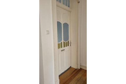 Helle 3 Zimmer Wohnung mit Einbauküche Die Altbauwohnung - Neumünster