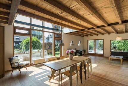 Haus zum Kaufen in Dreieich 1.350.000,00 € 335 m²
