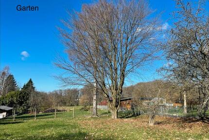 Bungalow Zweifamilienhaus mit großen Garten zur Miete in MUCH