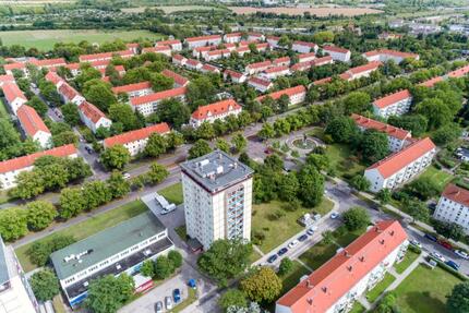 Wohnen mit Weitblick! - 660,00&nbsp;EUR Kaltmiete, ca.&nbsp; 77,79&nbsp;m&sup2; in Halle (Saale) (PLZ: 06130) Damaschkestraße