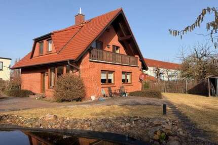 Haus zum Kaufen in Schwerin 665.000,00 € 221 m²