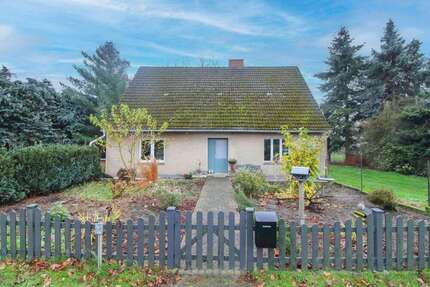 Haus zum Kaufen in Domsühl 120.000,00 € 108.05 m²