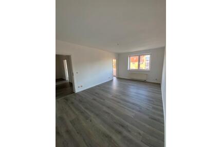 2-Raumwohnung mit Balkon - 394,00&nbsp;EUR Kaltmiete, ca.&nbsp; 65,00&nbsp;m&sup2; in Muldestausee (PLZ: 06774)