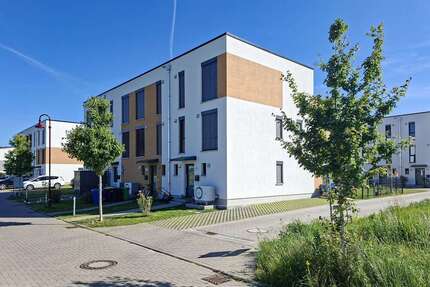 Haus zum Mieten in Neuenhagen 2.350,00 € 133 m²