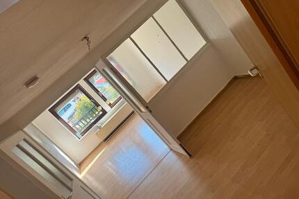 1,5 Zimmer-Wohnung - 550,00&nbsp;EUR Kaltmiete, ca.&nbsp; 38,00&nbsp;m&sup2; in Esslingen am Neckar (PLZ: 73730) Oberesslingen
