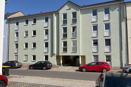 2-Zimmer-Wohnung mit BALKON und TG-PKW-Stellplatz - Zwickau